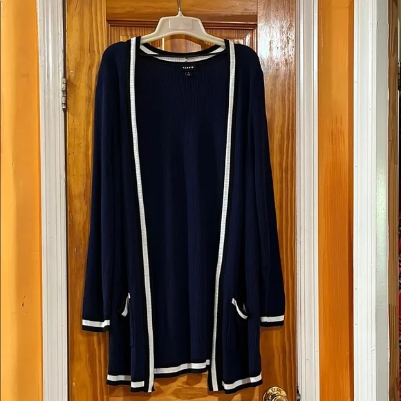 Torrid Colorblock Navy Blue Open Front Long Line Cardigan Sweater Size 3 - Picture 1 of 14